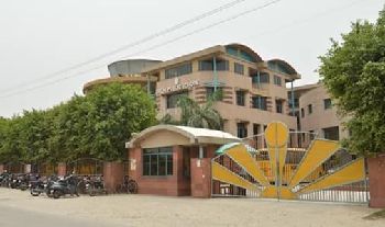 Delhi Public School (DPS), Sector 45, Sushant Lok, Gurgaon - 122001 Building Image