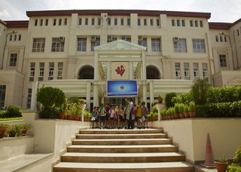 The Shri Ram School (TSRS), Hamilton Court Complex, Phase IV, DLF City Gurgaon - 122002 Building Image