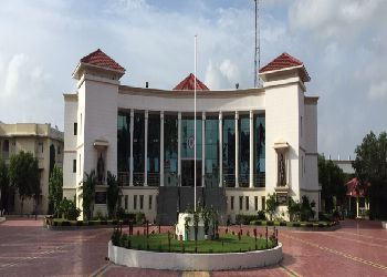 Atmiya Vidya Mandir, Kamrej, Koli Bharathana, Surat - 394180 Building Image