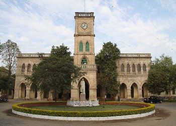 Rajkumar College, Sastri Medicals, Dr Radha Krishnan Marg, Gavliwad, Rajkot, Gujarat - 360001 Building Image